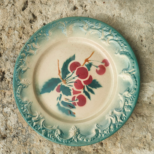 Série de 11 assiettes barbotine ancienne