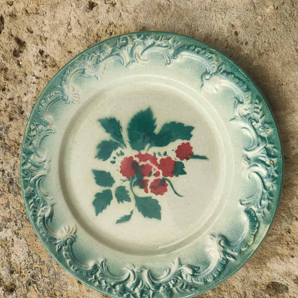 Série de 11 assiettes barbotine ancienne