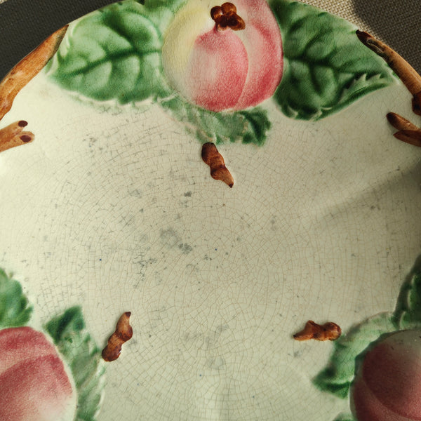 Assiette barbotine Choisy-le-Roi