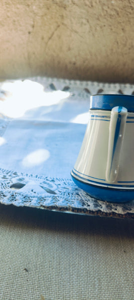 Série de pots à lait et crème Creil et Montereau