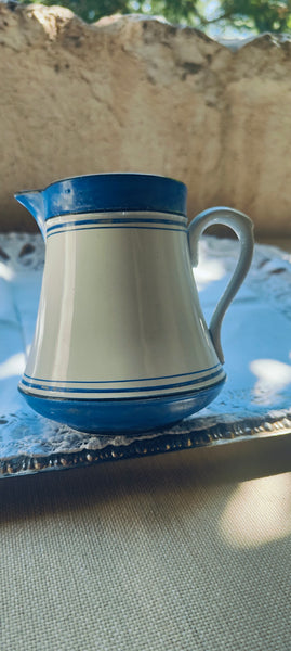 Série de pots à lait et crème Creil et Montereau