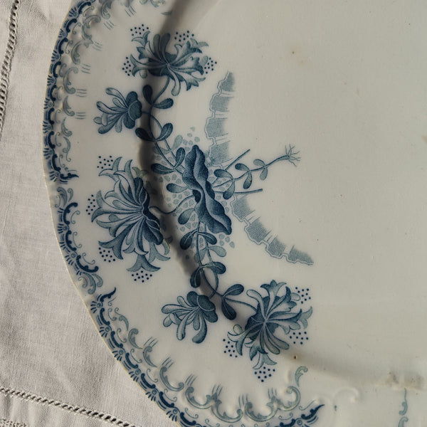 Assiette ancienne terre de fer Saint Amand Hamage