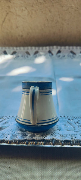 Série de pots à lait et crème Creil et Montereau