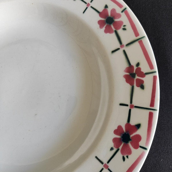 Saint_Amand_Monique-assiettes_detail_the_collected_past