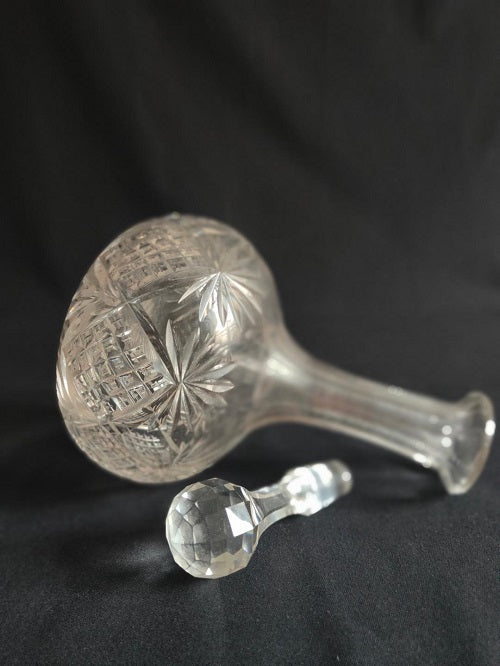 ANCIENNE CARAFE EN verre avec bouchon EUR 25,00 - FR ANCIENNE CARAFE EN verre avec bouchon EUR 25,00 - FR